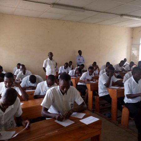Udało się! Nowy sprzęt w szkole w Burundi