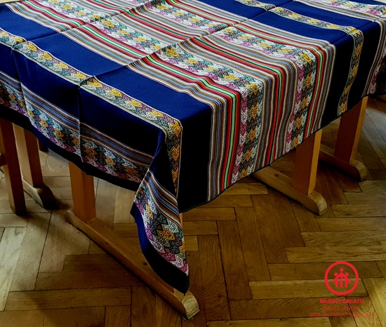 Obrus z aguayo ciemno granatowy_PERU - obrazek 2